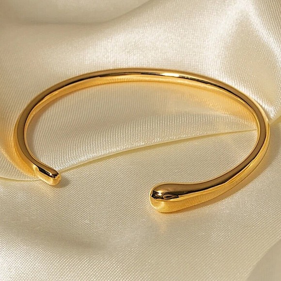 Gold Irregular Geometric Bangle Bracelet, Thick & Thin Cuff, Gold Plated - Picture 6 of 10